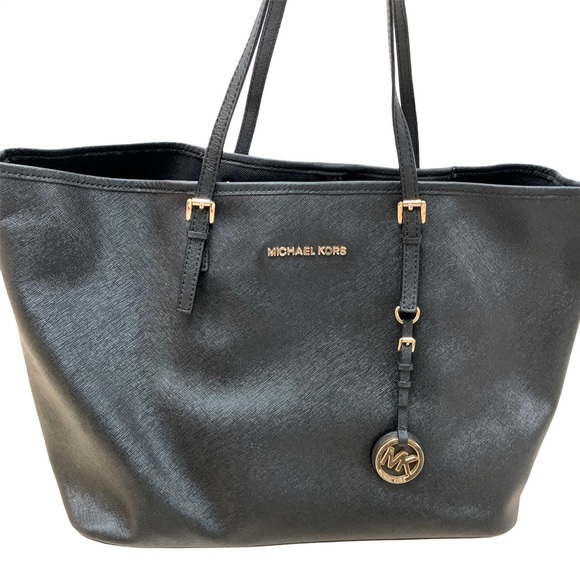 Michael Kors Jet Set Travel Medium Black Tote Bag